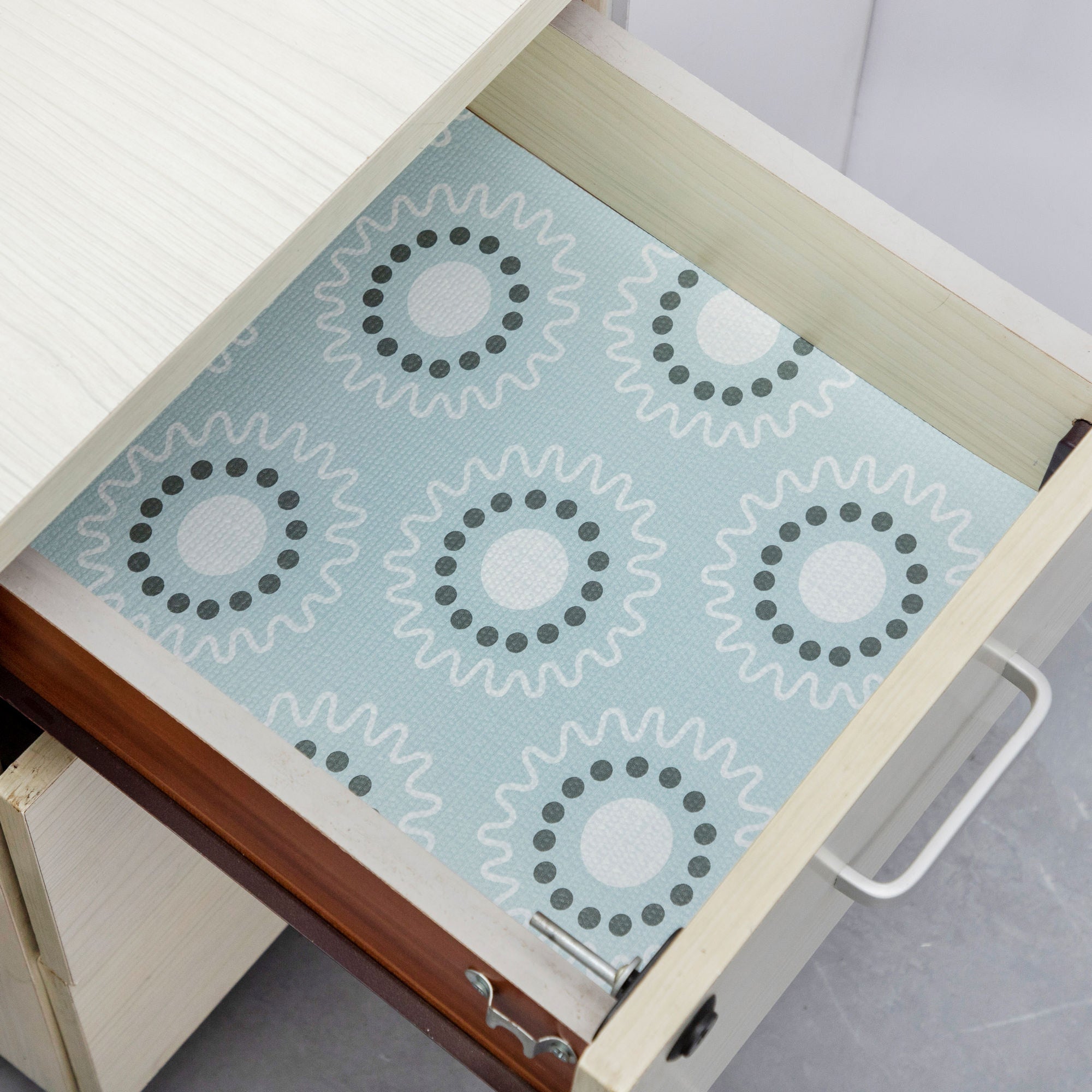 RAY STAR Grip Shelf Liner Non Adhesive, Easy Clean Kitchen Drawer, Cabinet, Cupboard Dresser Protector Cover（Beautiful blue circle)