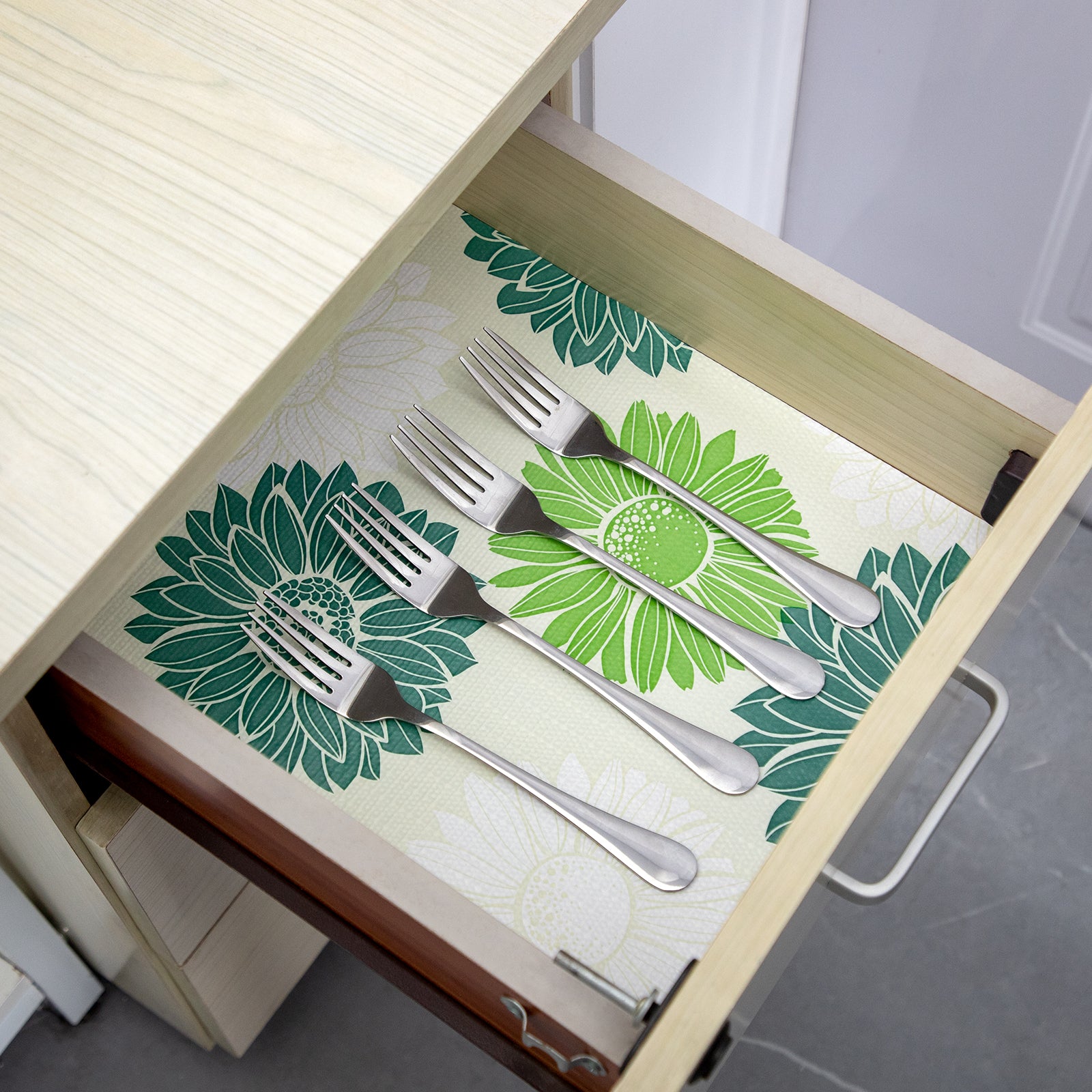RAY STAR Grip Shelf Liner Non Adhesive, Easy Clean Kitchen Drawer, Cabinet, Cupboard Dresser Protector Cover（Green beautiful flowers)