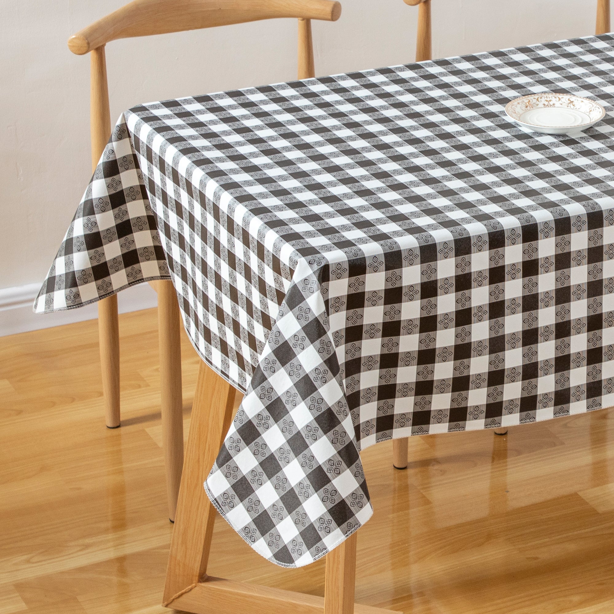 RAY STAR Black checkered Tablecloth With Flannel Backing Round and Rectangle