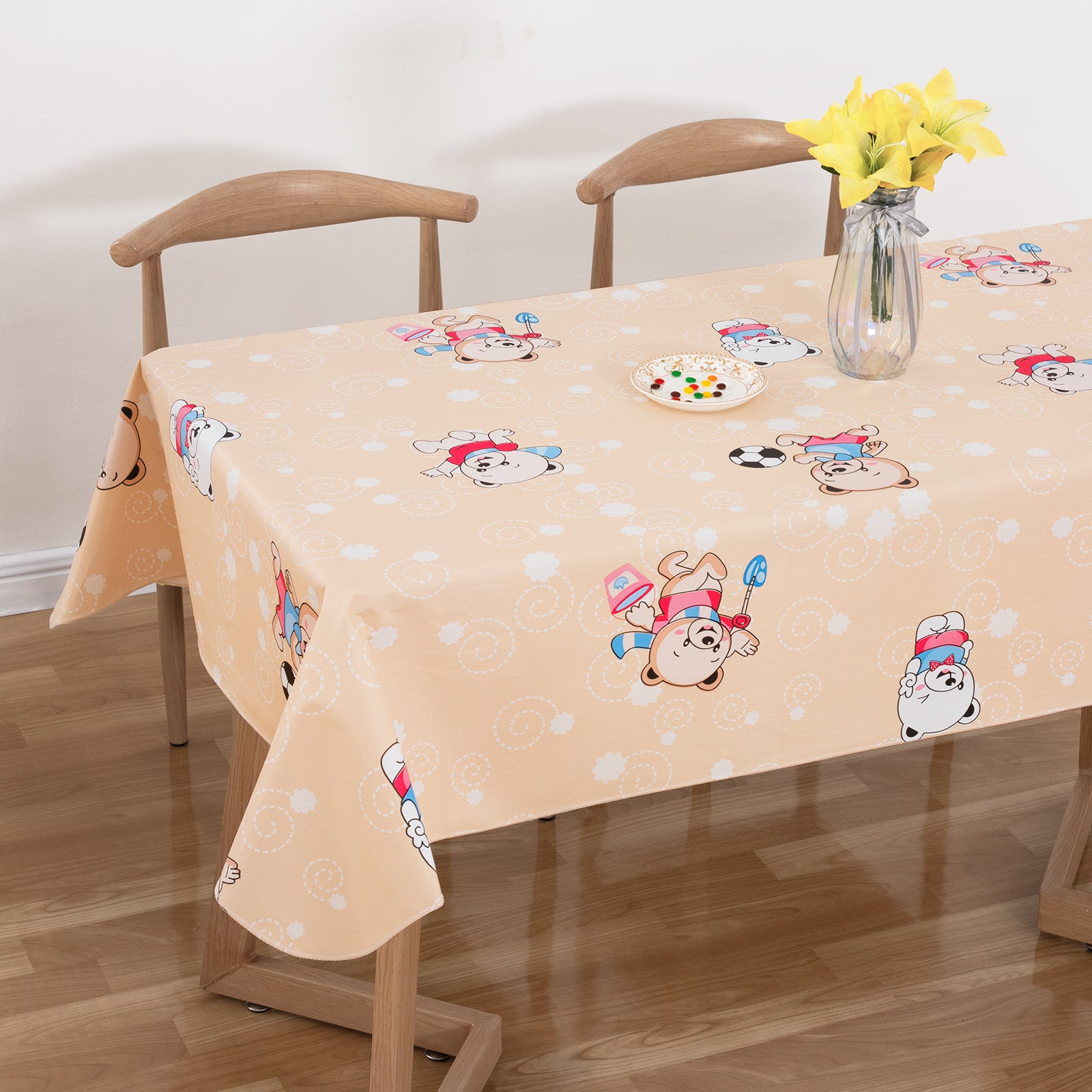 RAY STAR Football Bear Design Vinyl Tablecloth With Flannel Backing Round and Rectangle